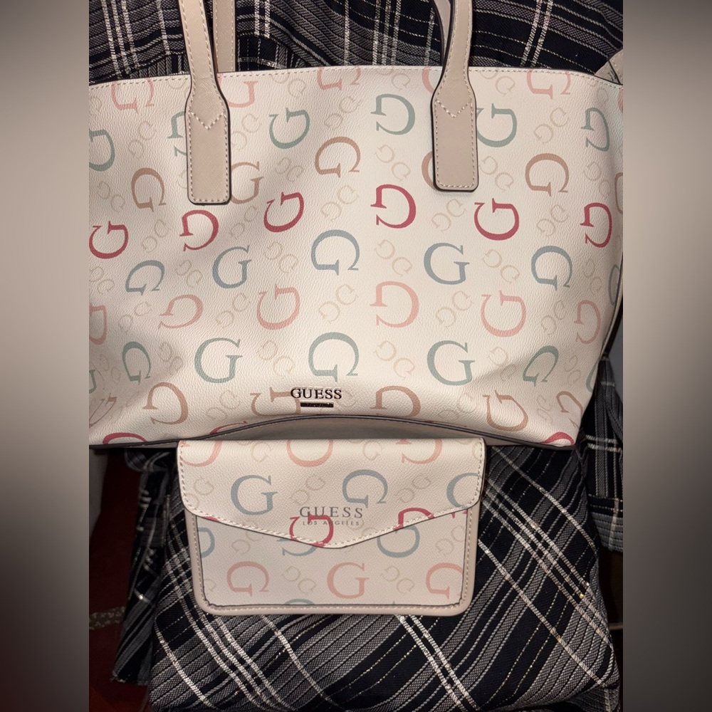 GUESS Pastel Logo Tote Bag